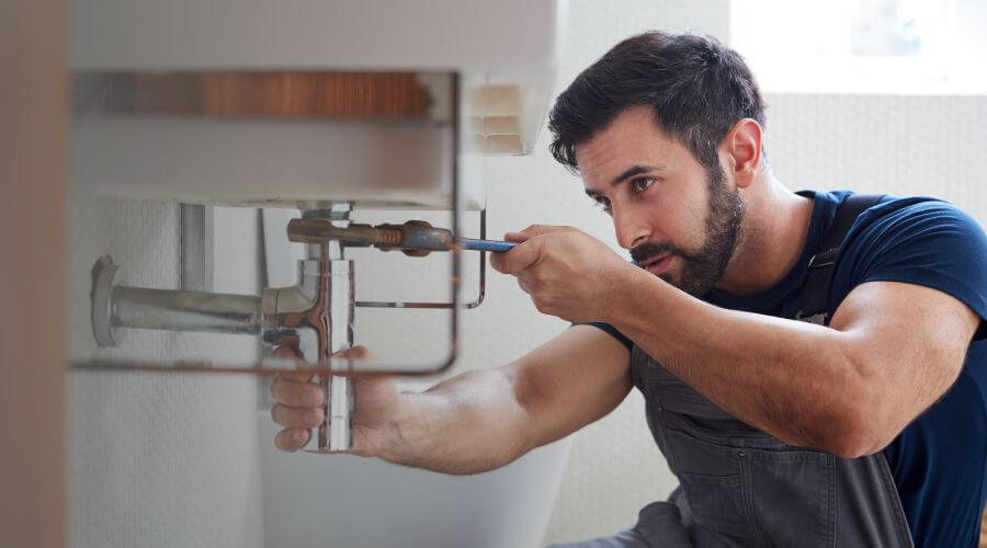 Local tankless water heater installation in Alice, TX